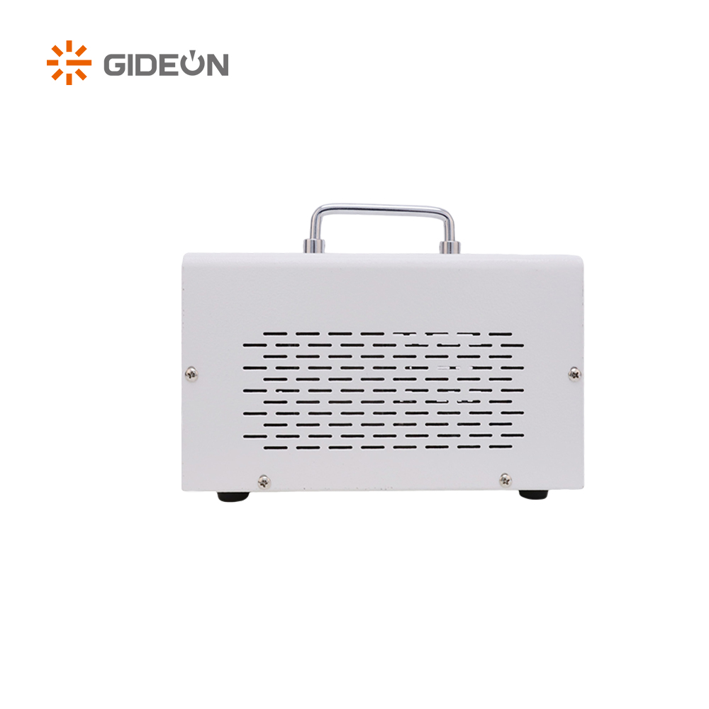 GD-AVR30-G stabilisateur de tension du plug-in allemand portable avec protection contre la surtension et la sous-tension