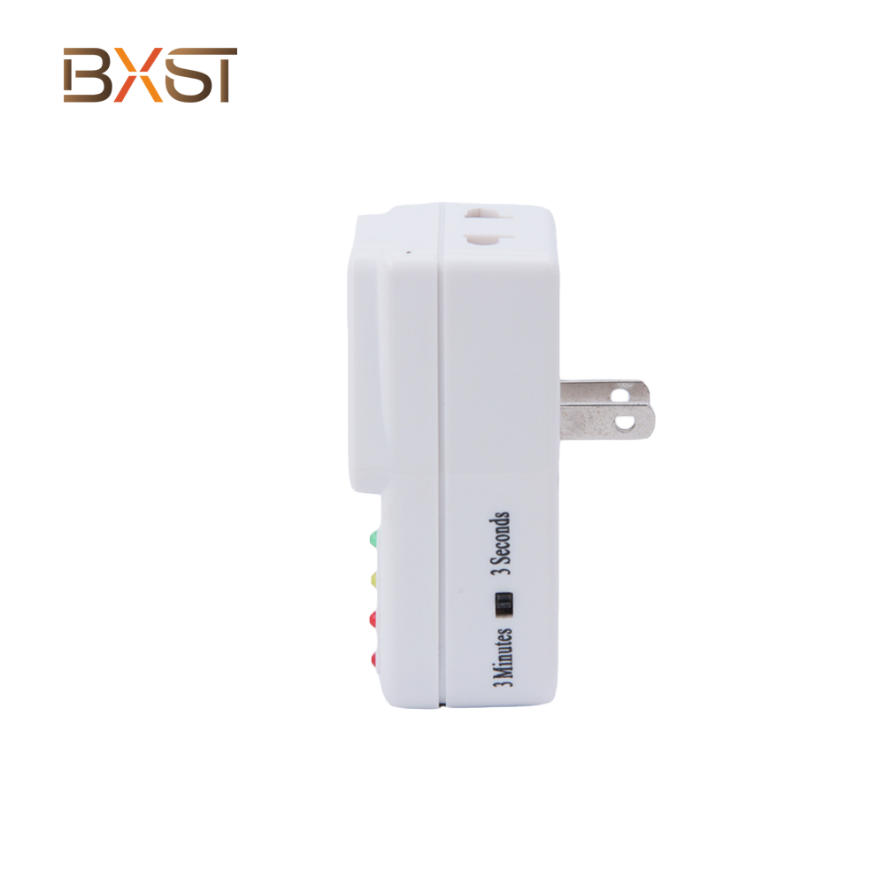 Protecteur de tension BXST avec socket universel à usage domestique